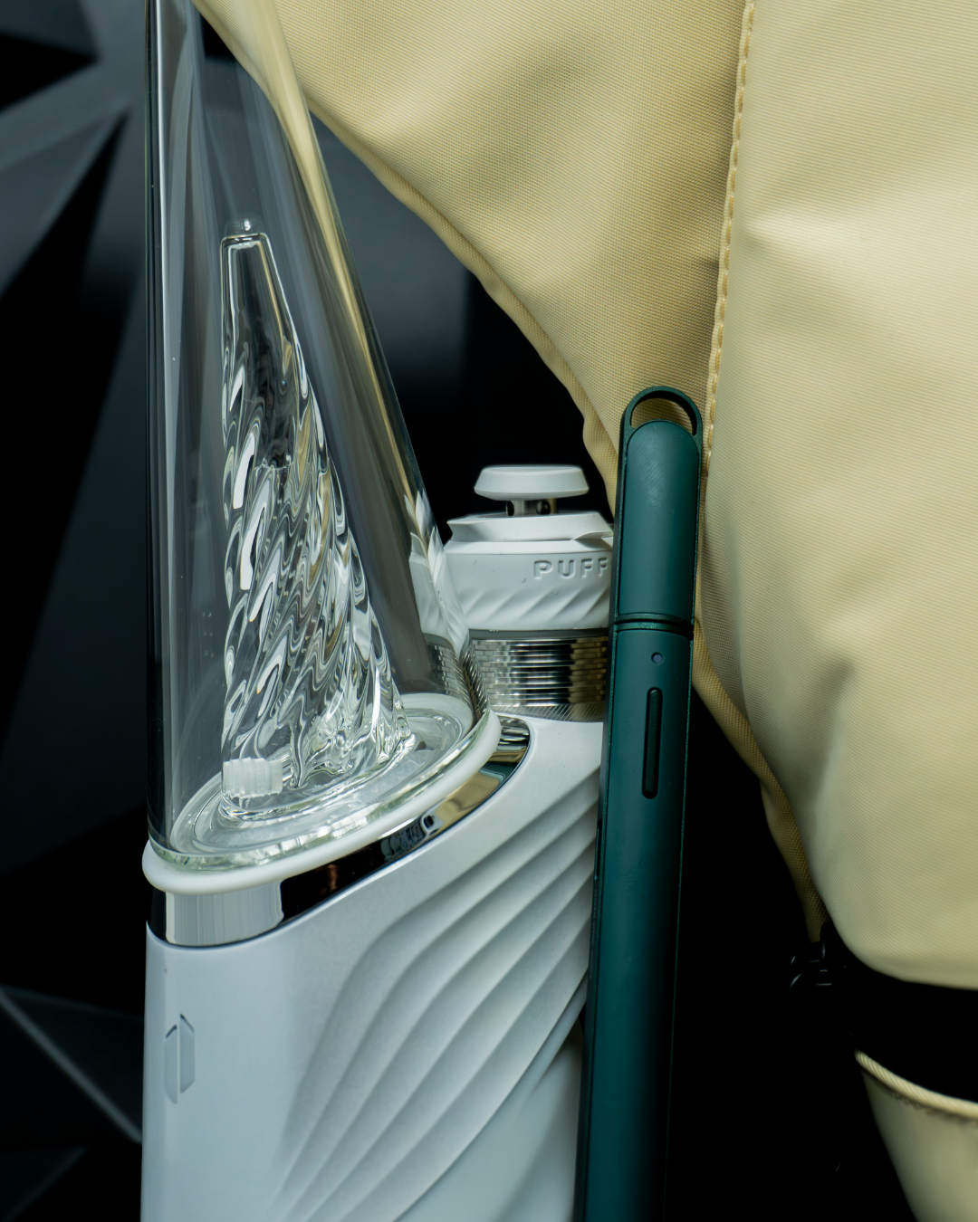 Peak Pro 3DXL (Onyx or Pearl Only) + Puffco Hot Knife + Journey Bag Bundle