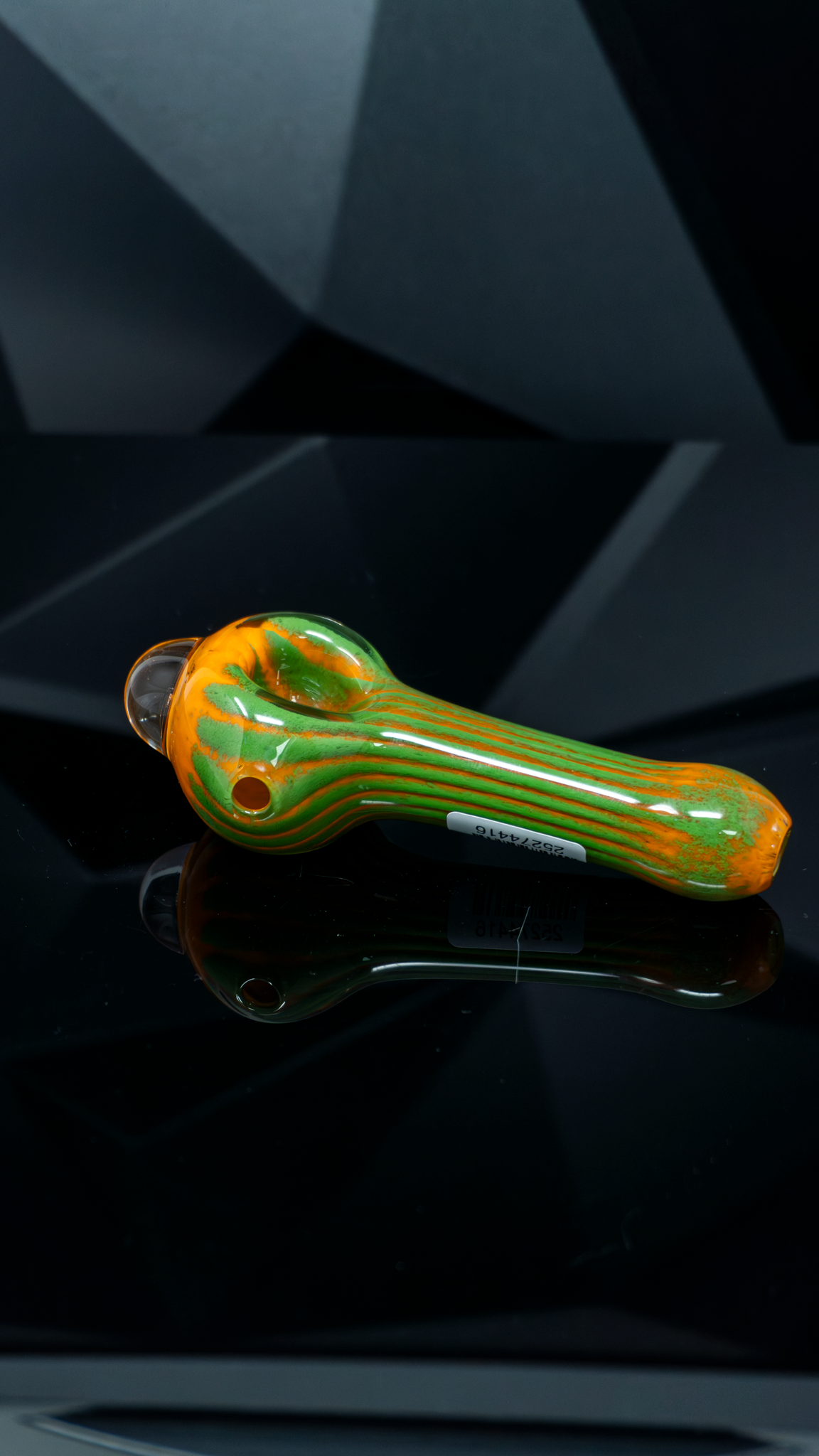Schutz Glass Scalloped Frit Spoon Pipe