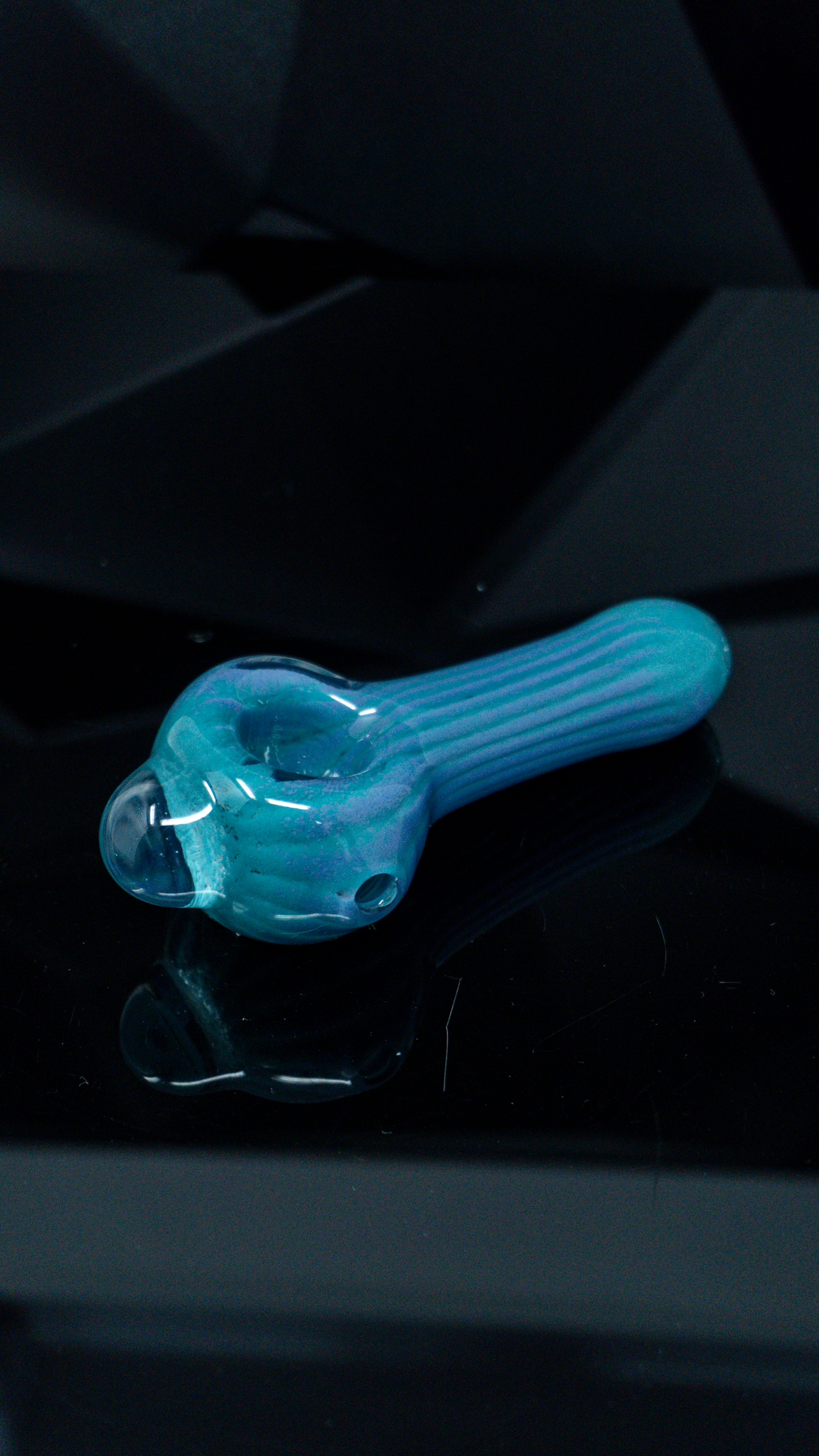 Schutz Glass Scalloped Frit Spoon Pipe