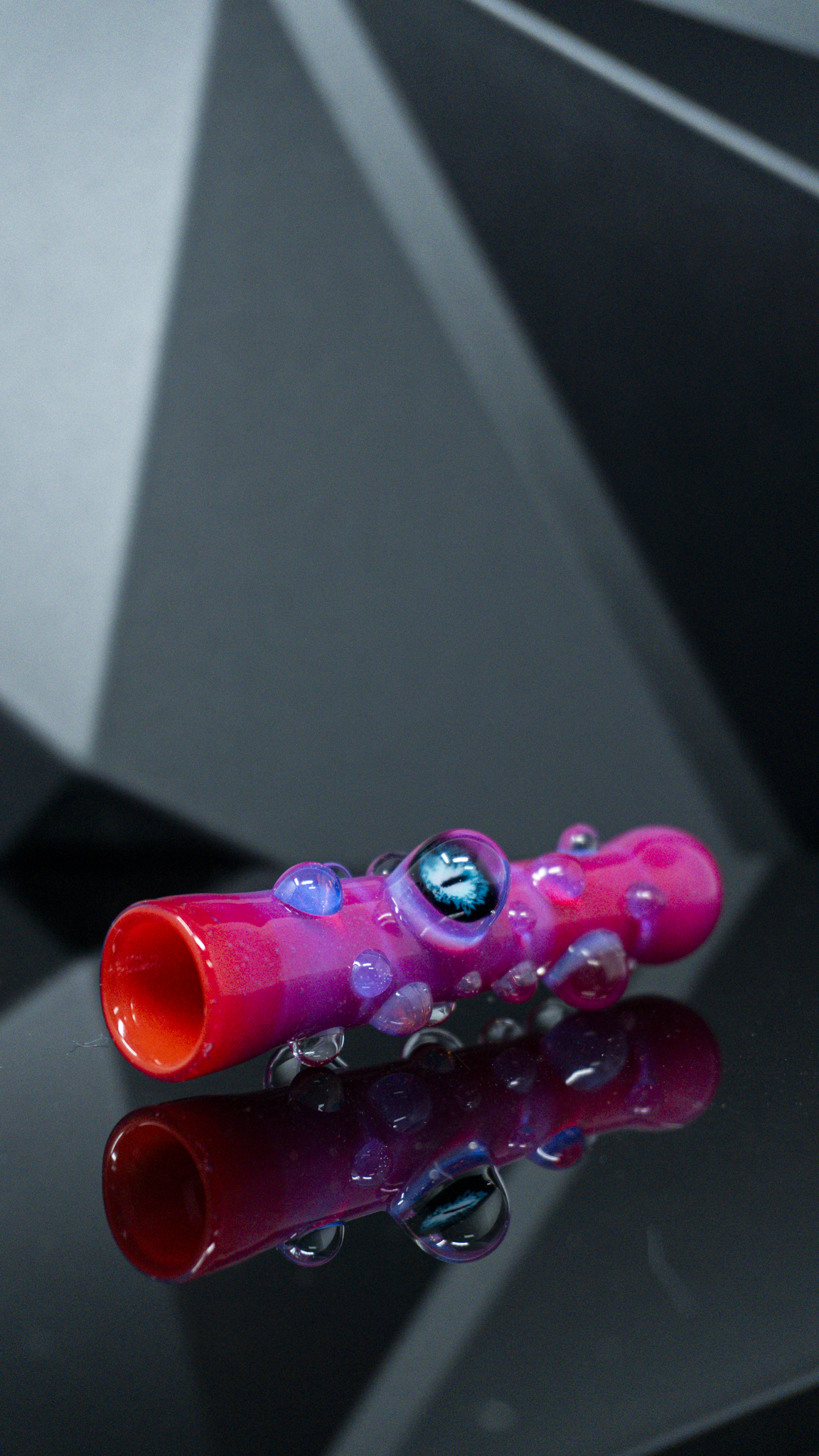 Schutz Glass Fancy Bat Chillum