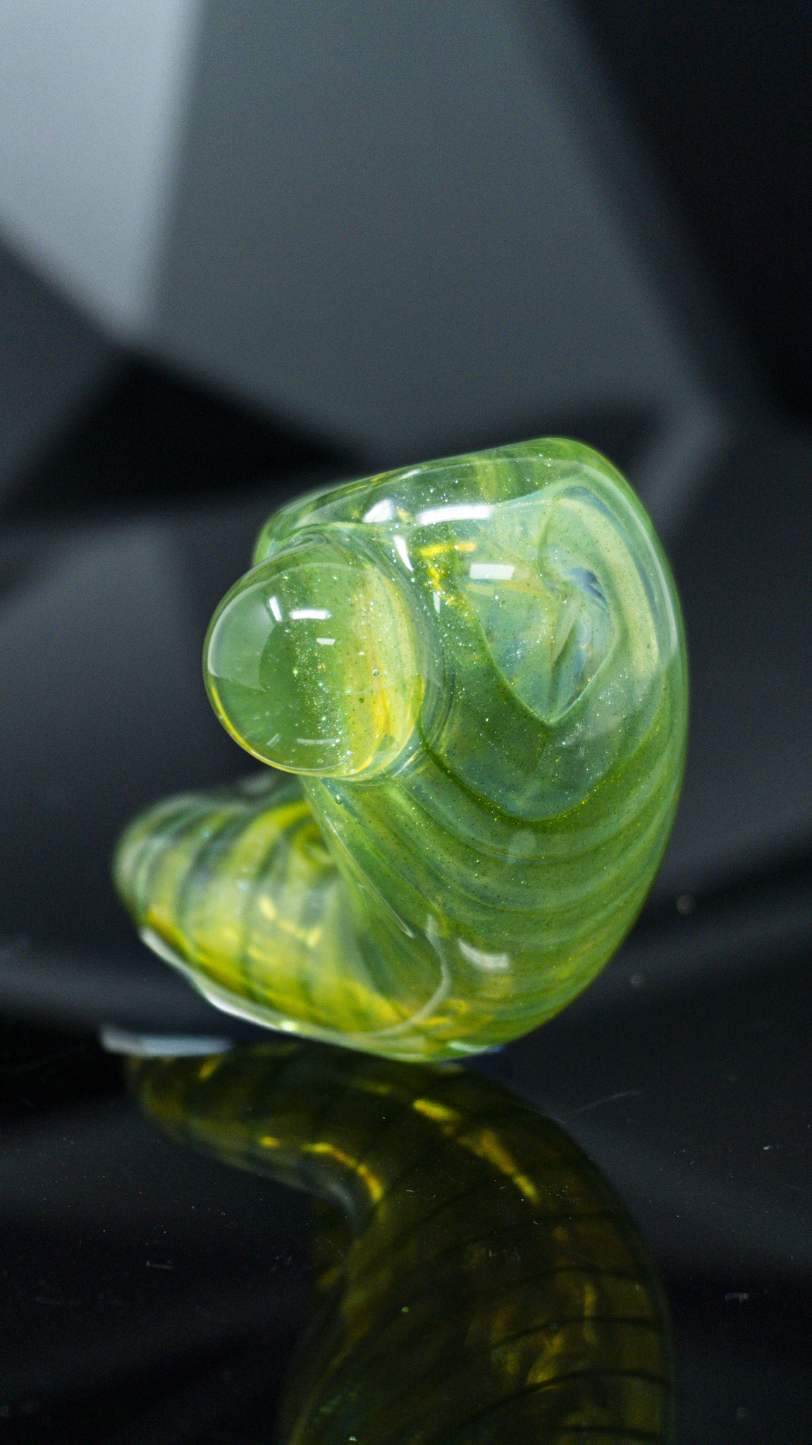 Schutz Glass Color Coil Infinity Hand Pipe