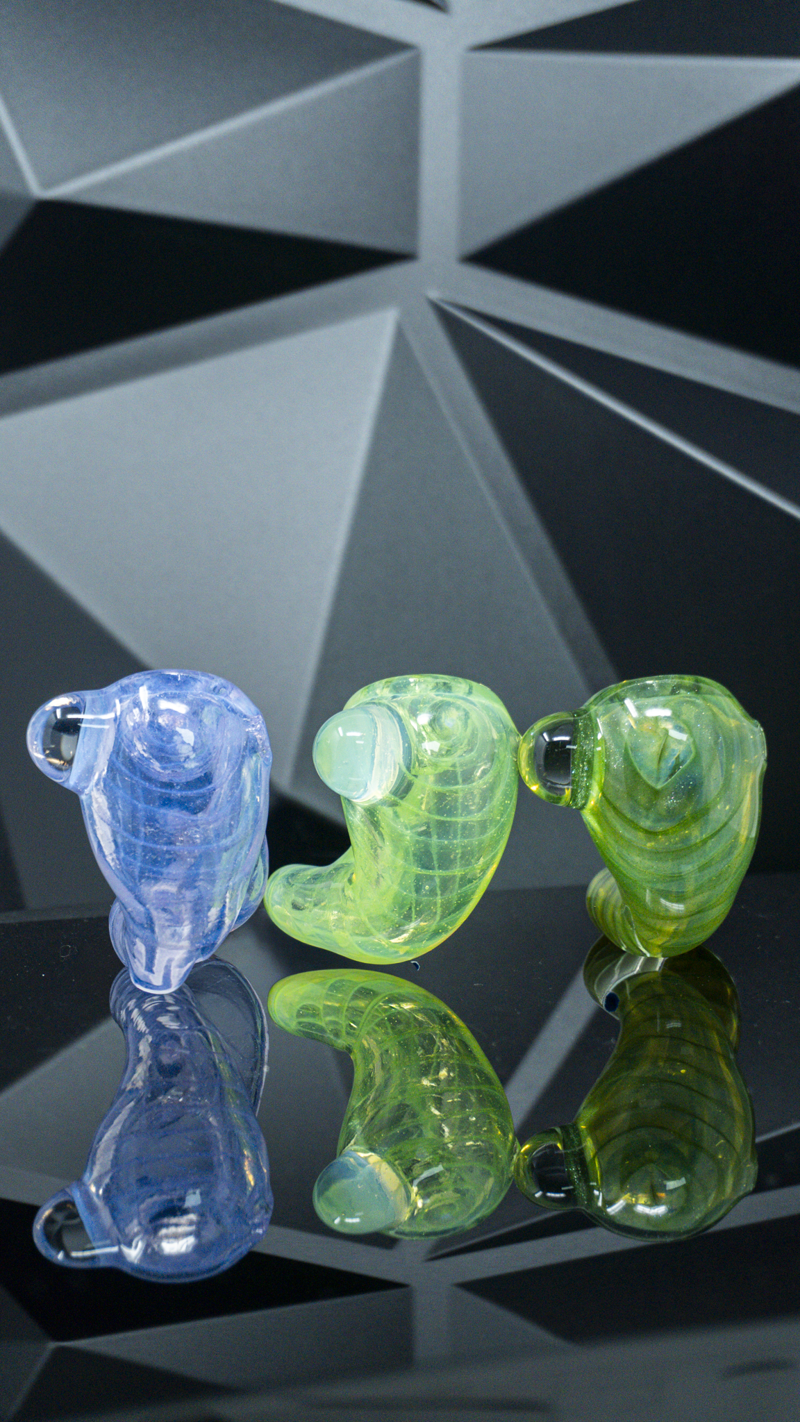 Schutz Glass Color Coil Infinity Hand Pipe