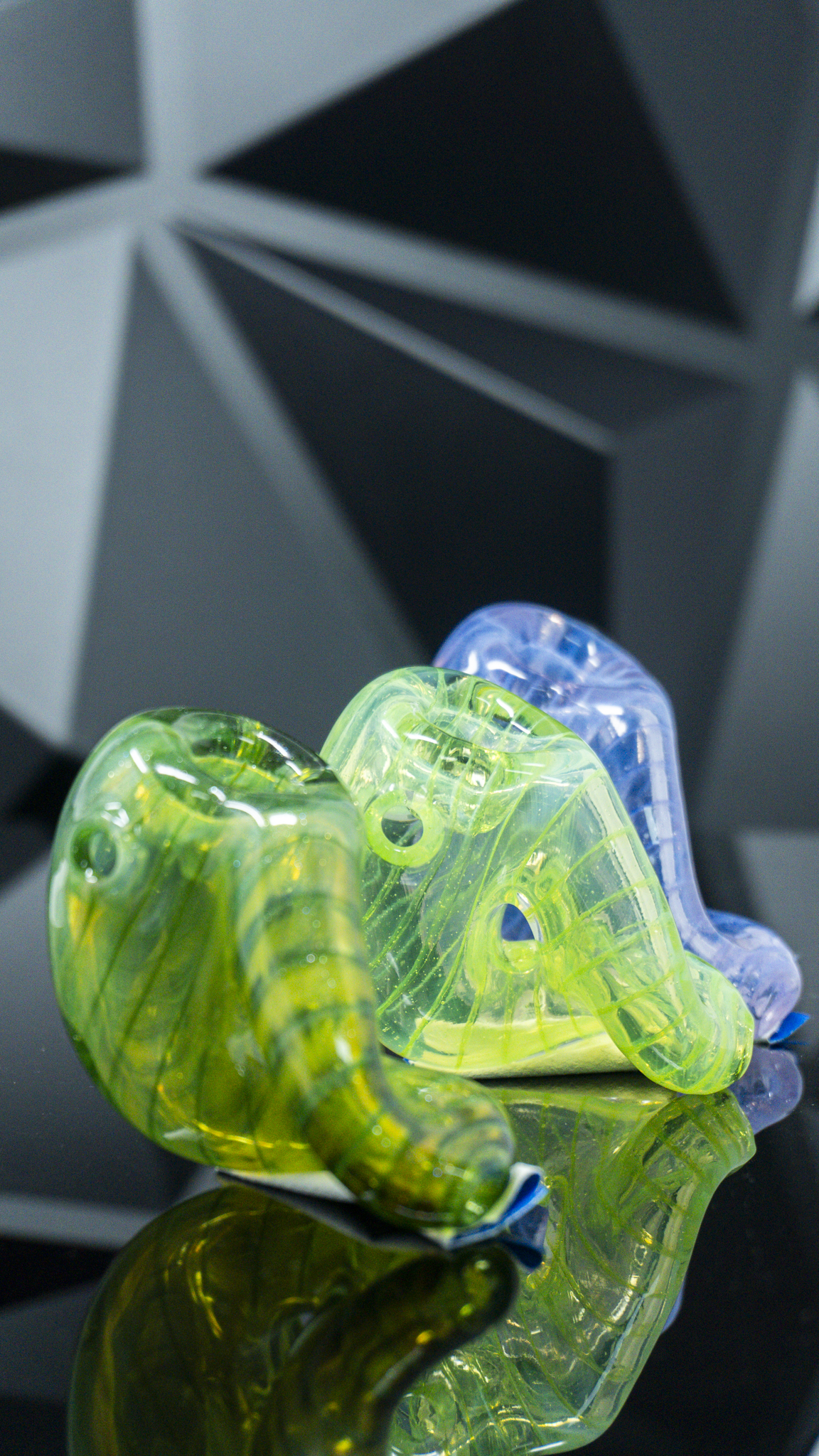 Schutz Glass Color Coil Infinity Hand Pipe