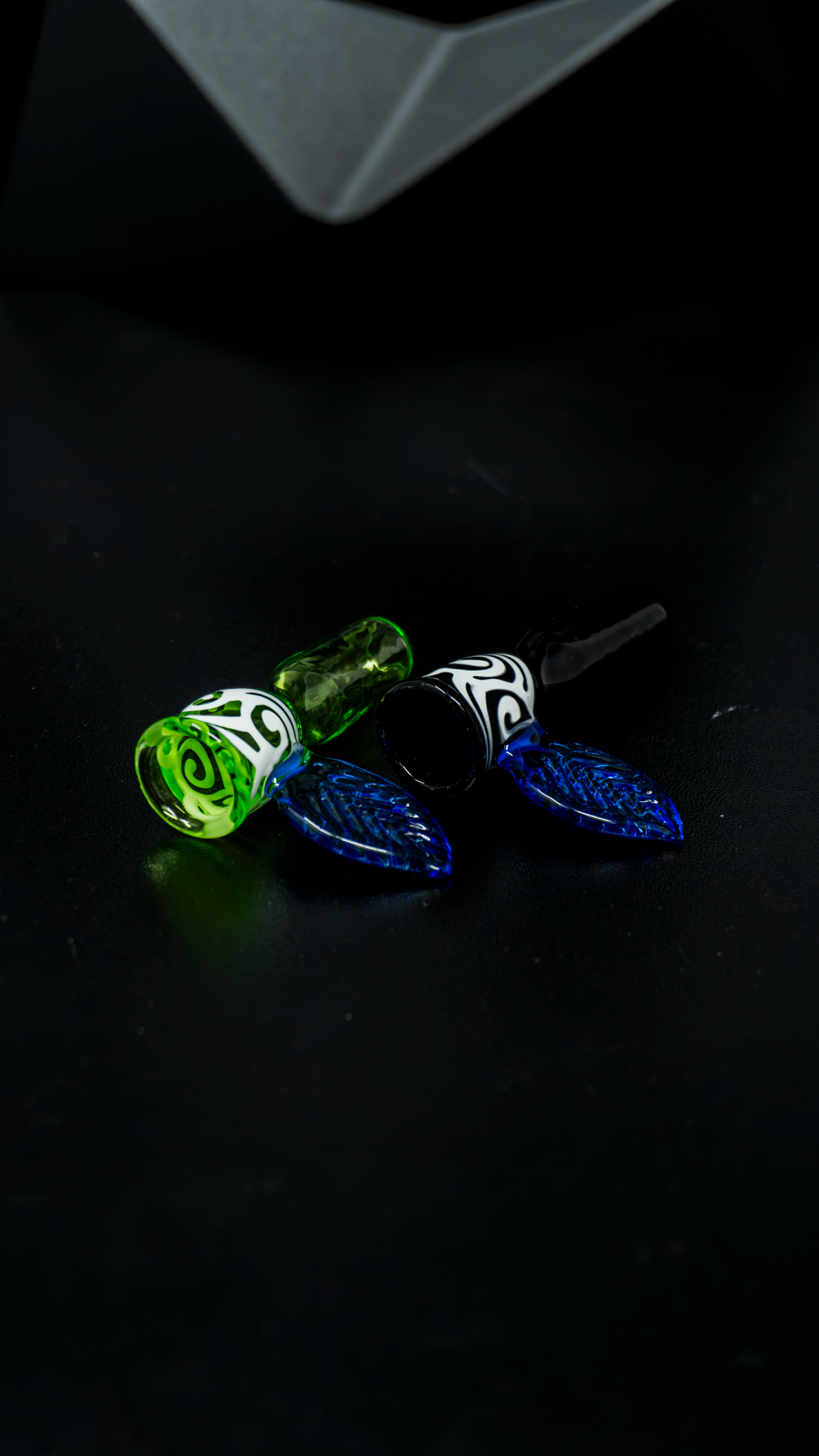Logan Ryan Glass - Leaf Linework Bowl
