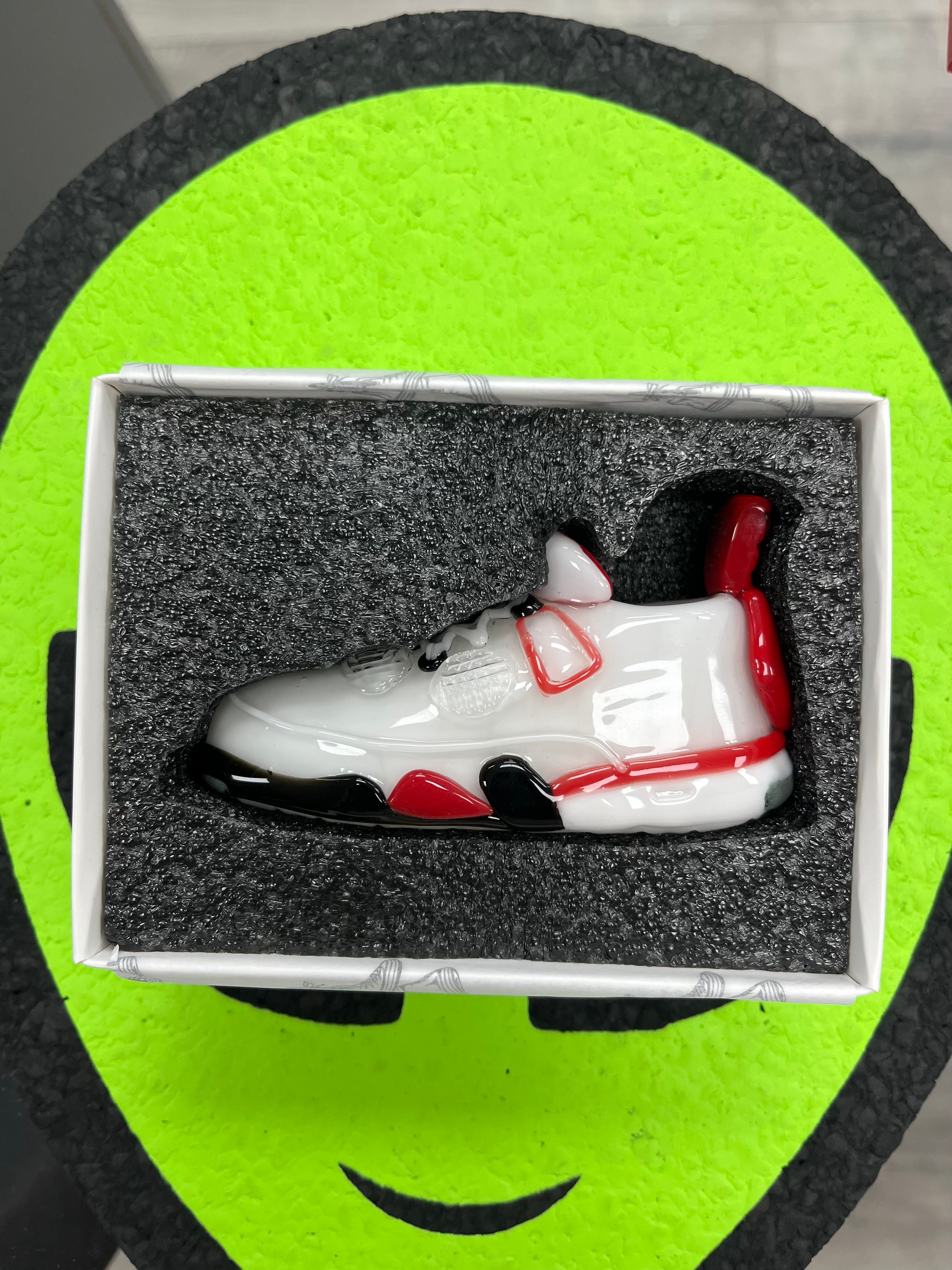 Retro Highz Shoe Pipe