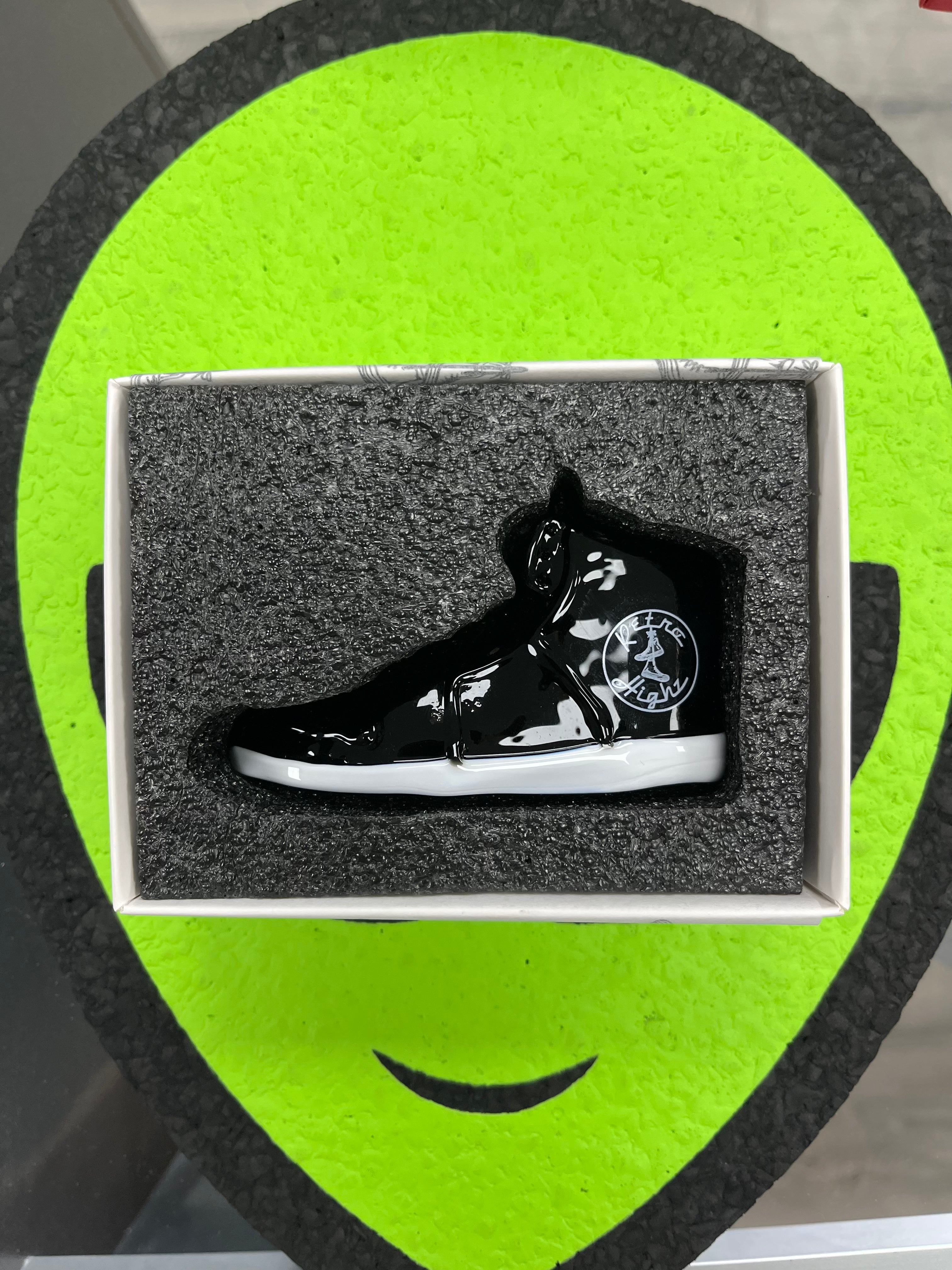 Retro Highz Shoe Pipe