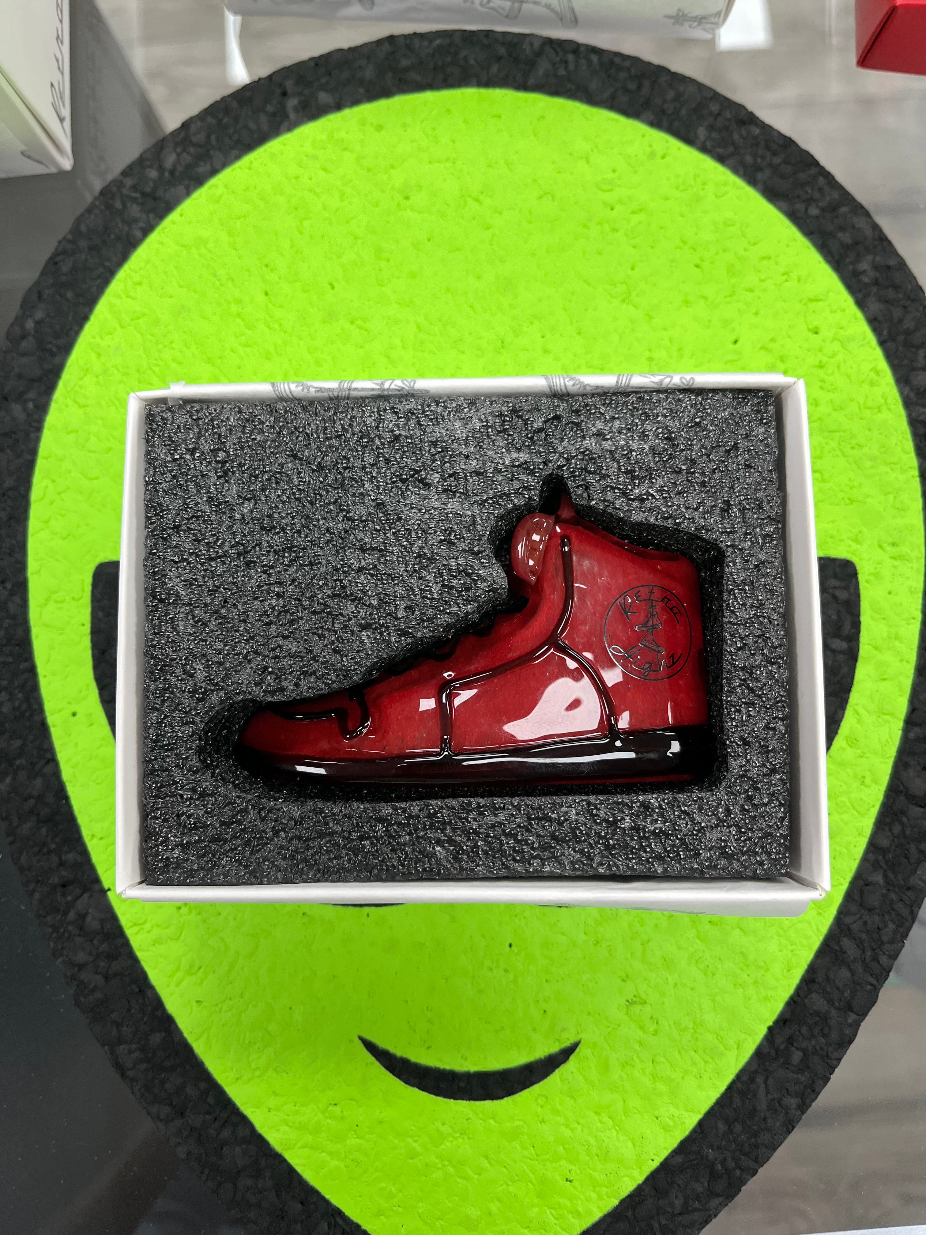 Retro Highz Shoe Pipe