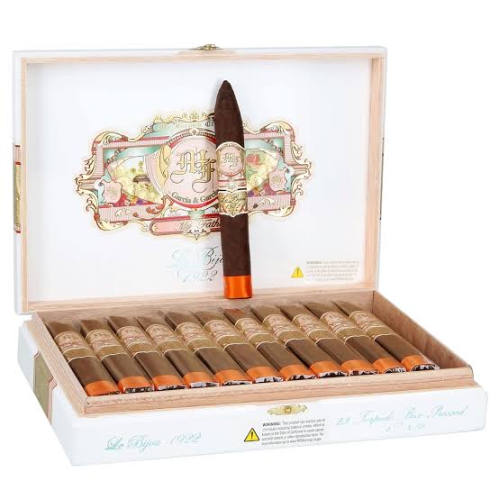 Garcia & Garcia- My Father Le Bijou 1922 Torpedo