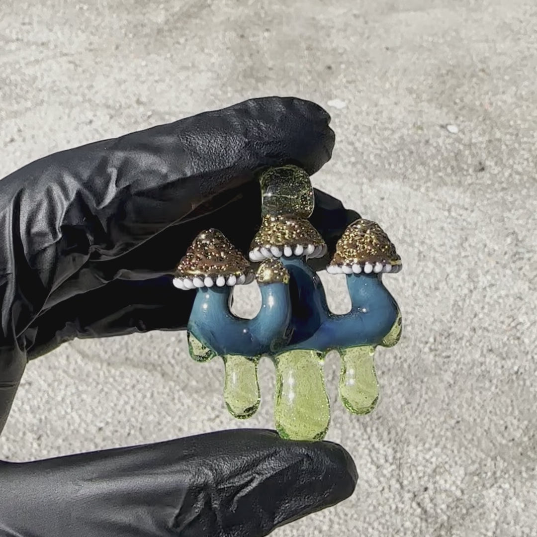 Load video: Nic Ric Glass Ego Melter Pendy